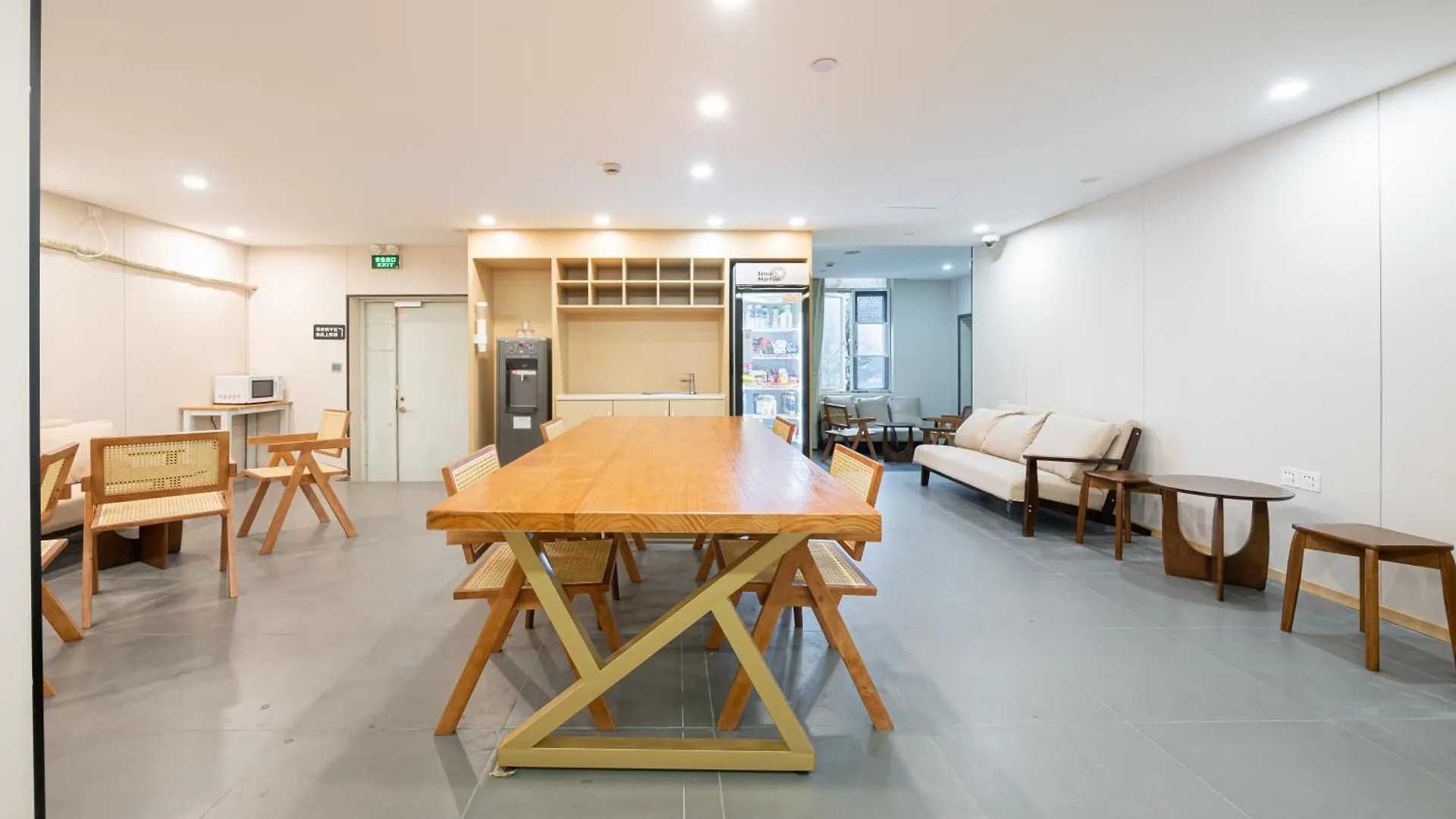 Hostel Denpa Inn - Zhenbei Subway Station Meichuan Road Pedestrian Street Branch Sanghaj